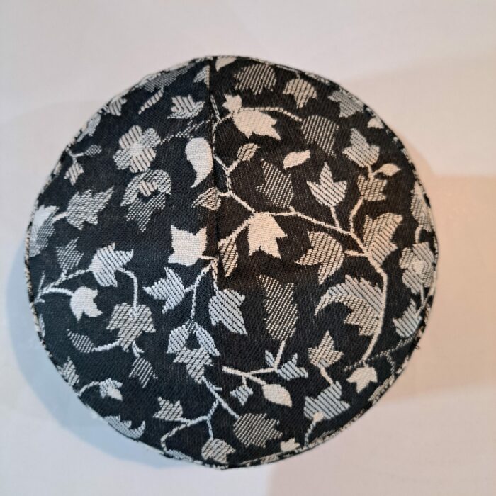 Black White Kani Cap With Border - Image 3