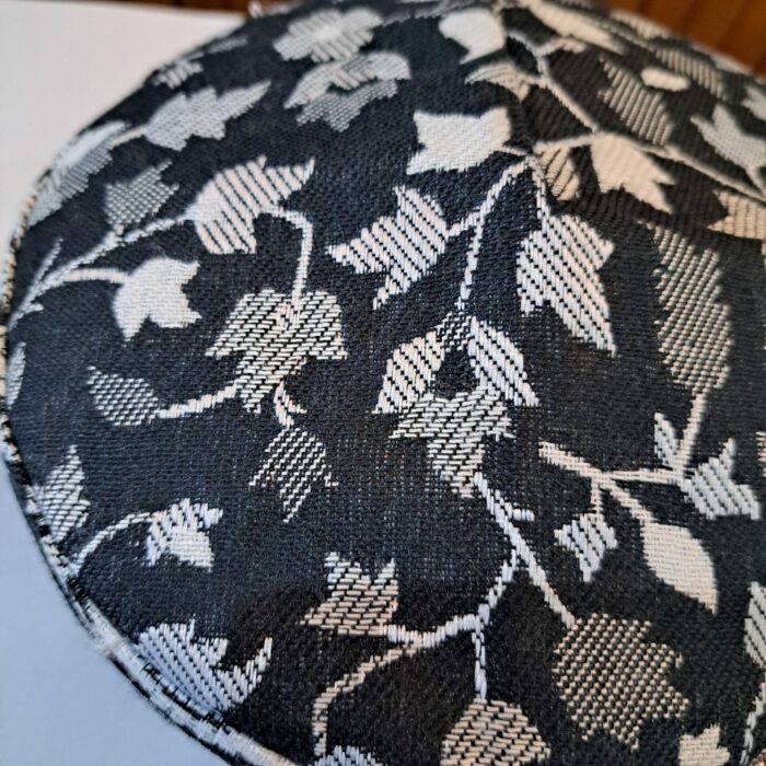 Black White Kani Cap With Border - Image 4