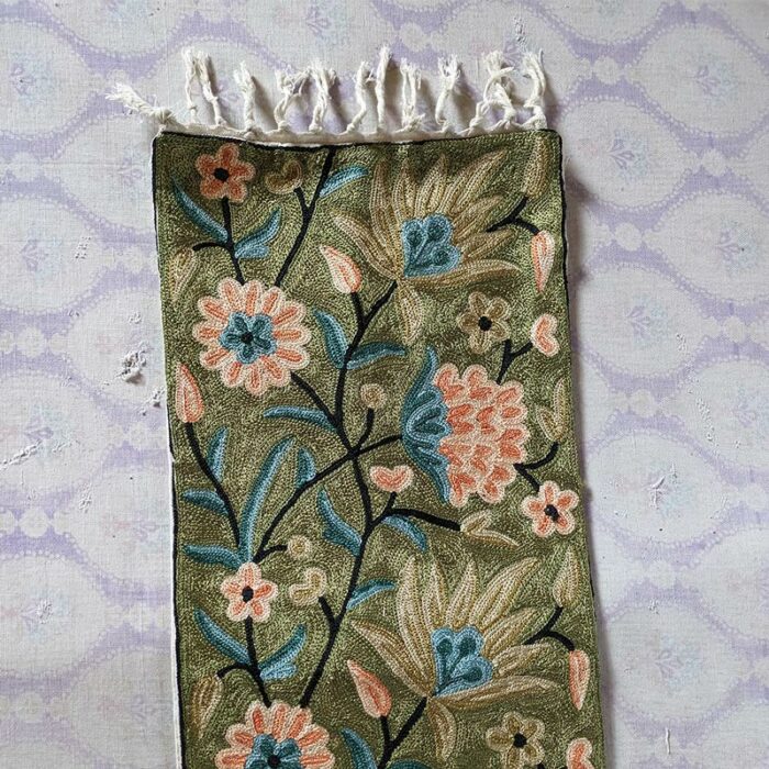 Sabz Chainstitch Silk Handmade Runner 5×1 ft - Image 2