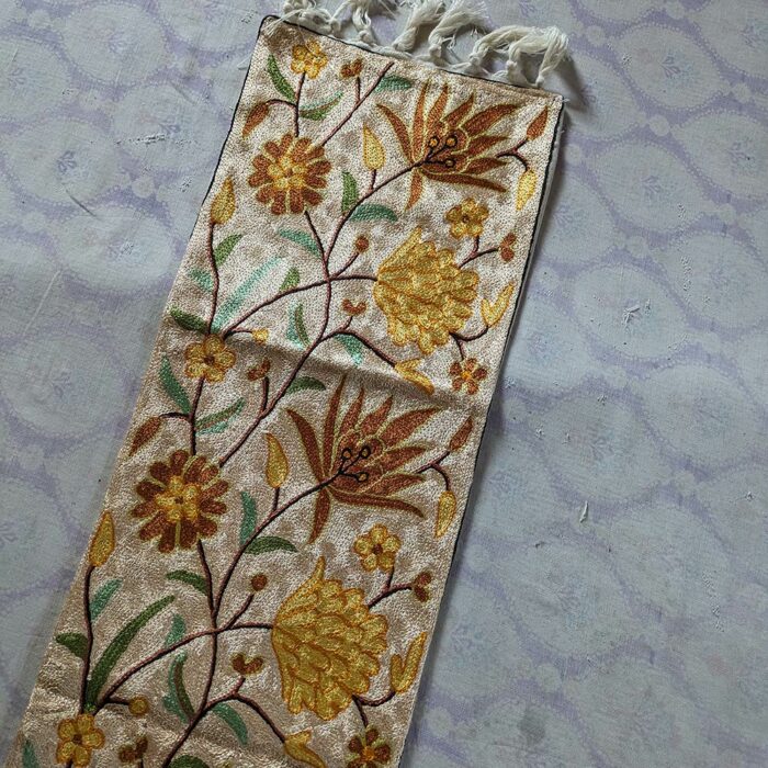 Sone Chainstitch Silk Handmade Runner 4×1ft - Image 2