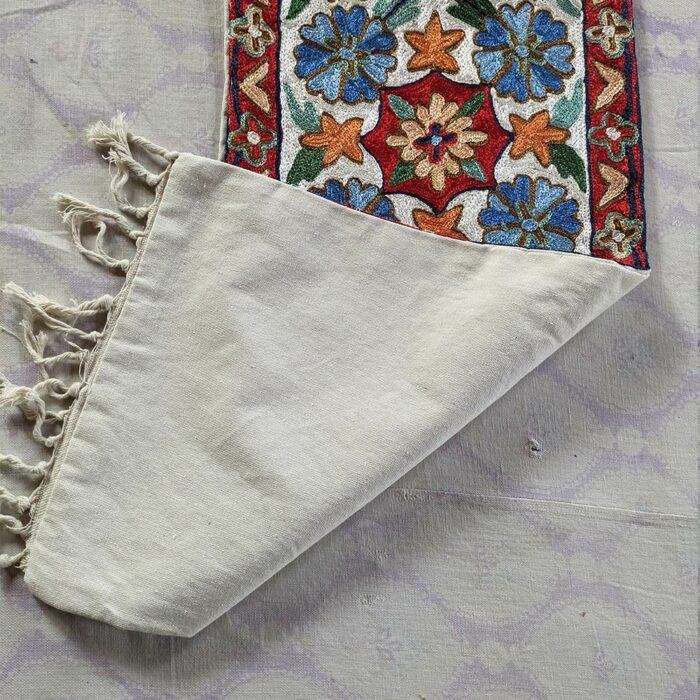 Posh Chainstitch Silk Handmade Runner 4×1ft - Image 3
