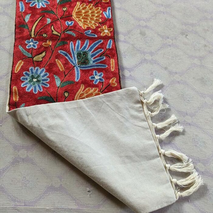 Wazul Chainstitch Silk Handmade Runner 4×1 ft - Image 3