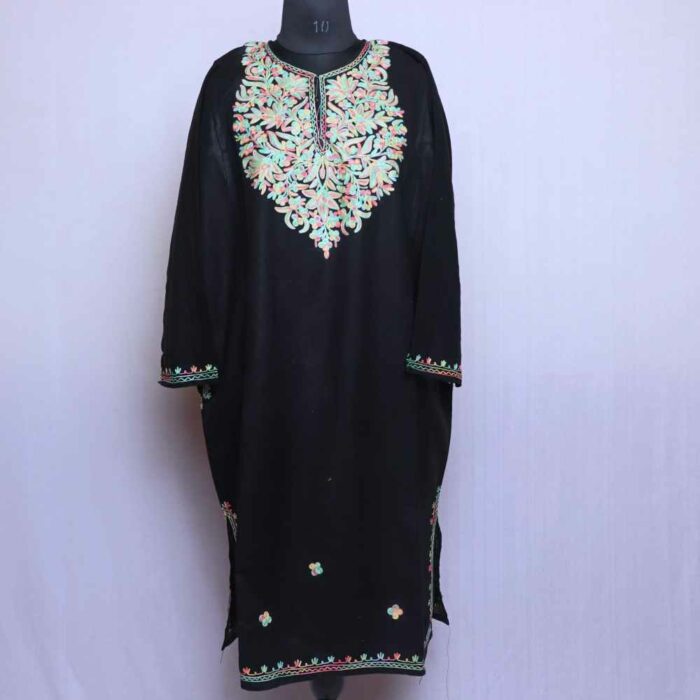 Enchanting Kashmiri Black Cashmilon Aari Pheran - Image 2