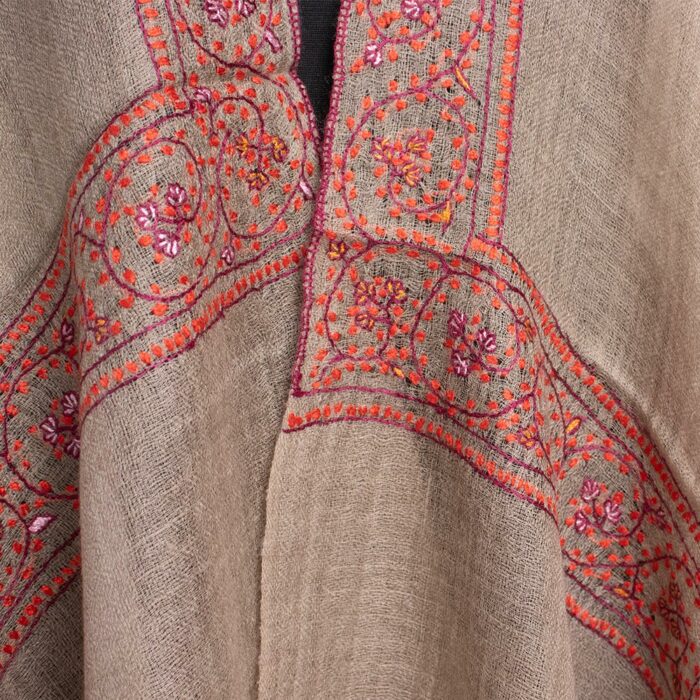 Natural Color Pashmina Sozni Hand Work Stole - Image 3