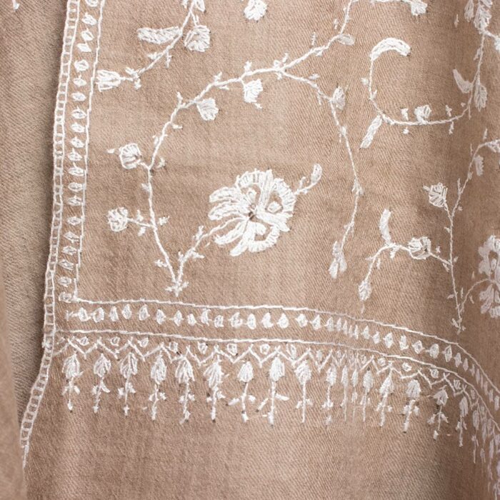 Light Natural Color Pashmina Sozni Hand Work Stole - Image 2