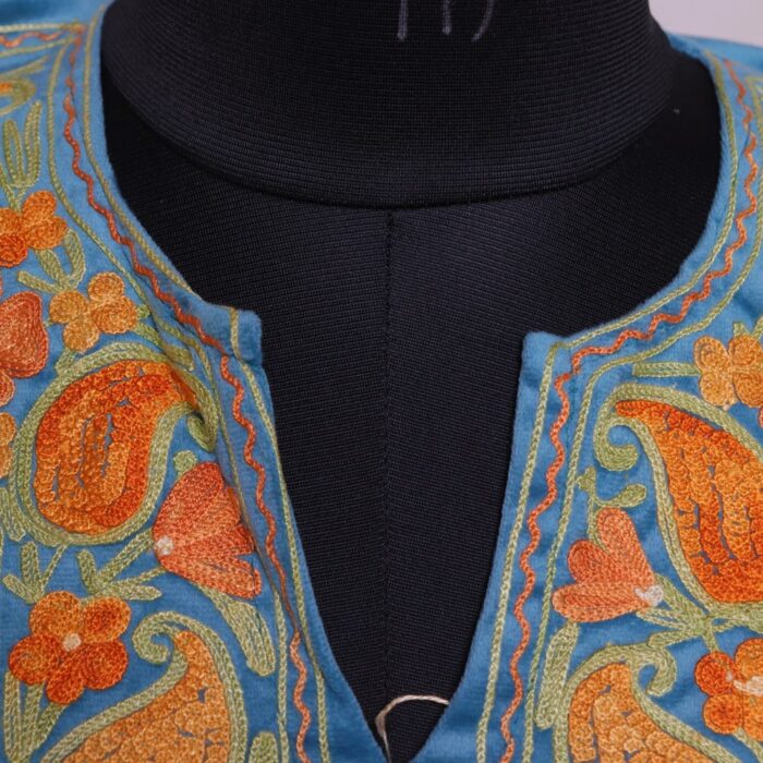 Blue Floral Aari Velvet Pheran - Image 3