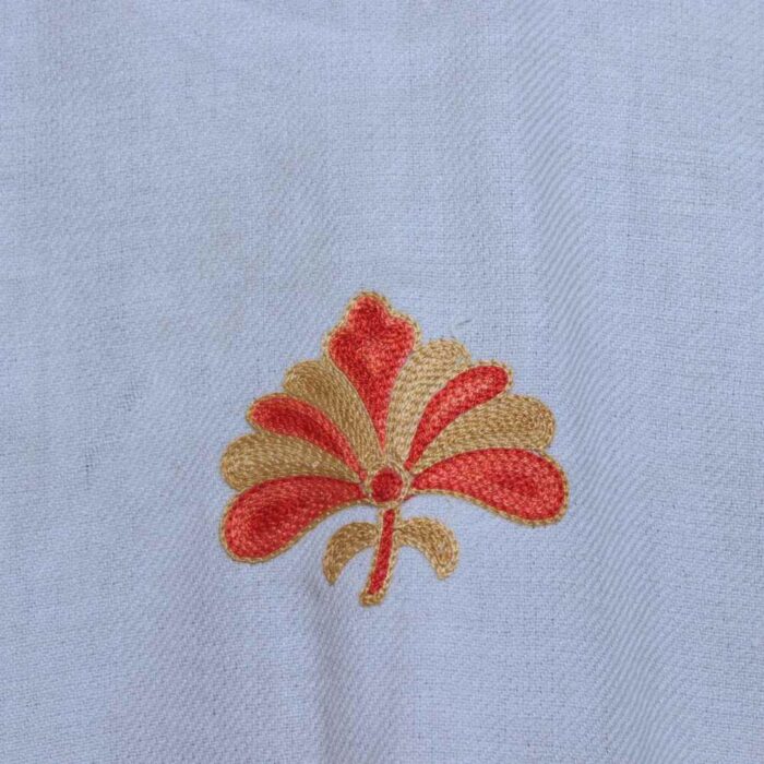 White Aftaab Cashmilon Kashmiri Pheran With Aari - Image 4