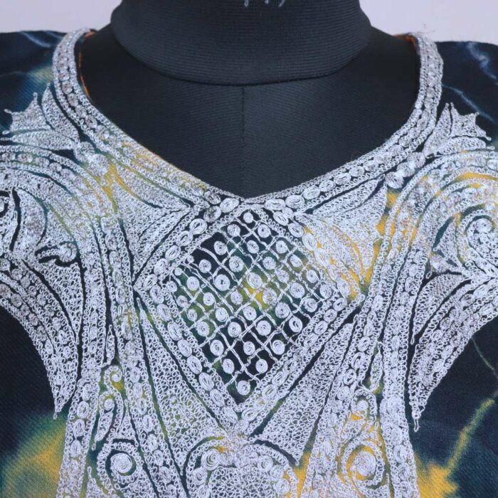 Kesari Tie-Dye Raffal Tilla Pheran - Image 3