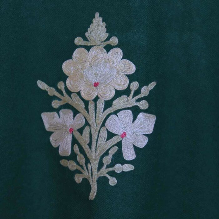 Green Posh Wazul Nukhta Kashmiri Raffal Pheran with Border Ari work - Image 4