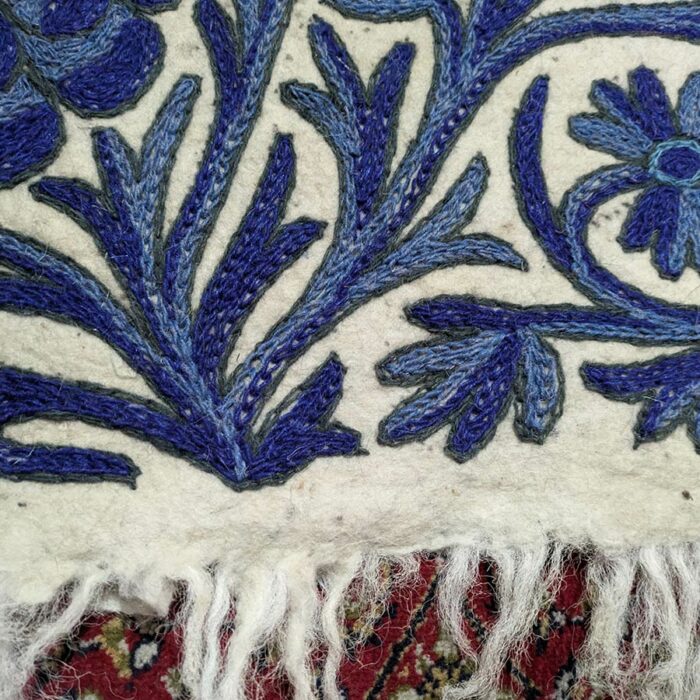 Luxury Aabi 6×4Ft Pure Wool Double Work Handmade Aari Embroidered Namda - Image 4