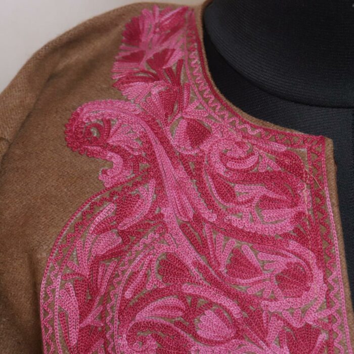 Brown Gulabi Pattu Kashmiri Pheran - Image 3