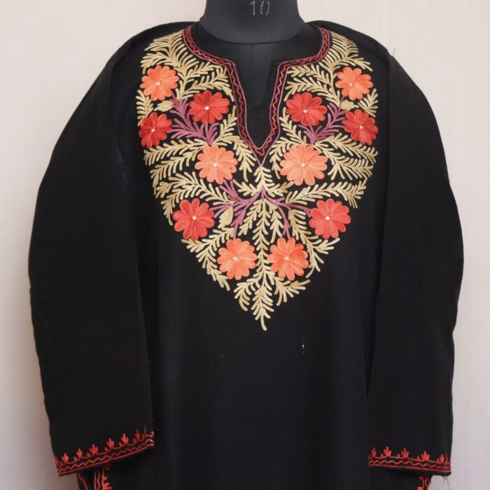 Kruhun Posh Kashmiri Pheran with Aari Embroidery - Image 2