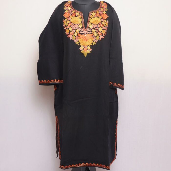 Kruhun Nazakat Cashmilon Pheran with Aari Embroidery