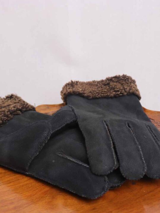 Black Doodhganga Leather Gloves