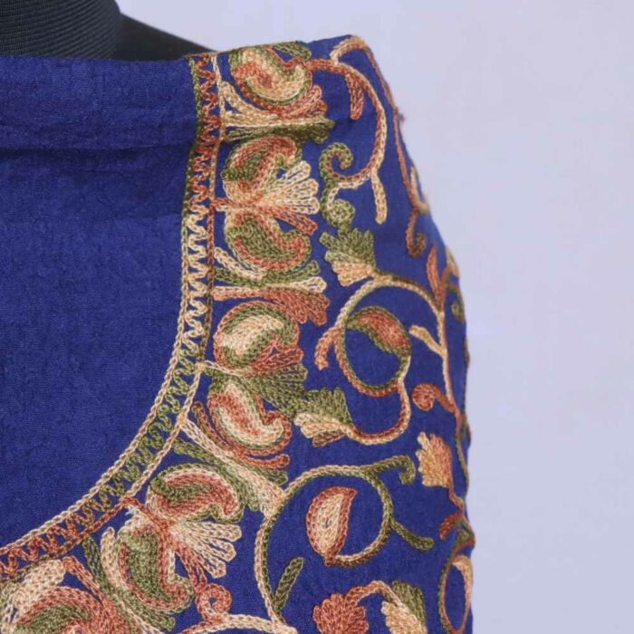 Navy Blue jaal Crush Cotton Kashmiri Suit With Aari Work - Image 3