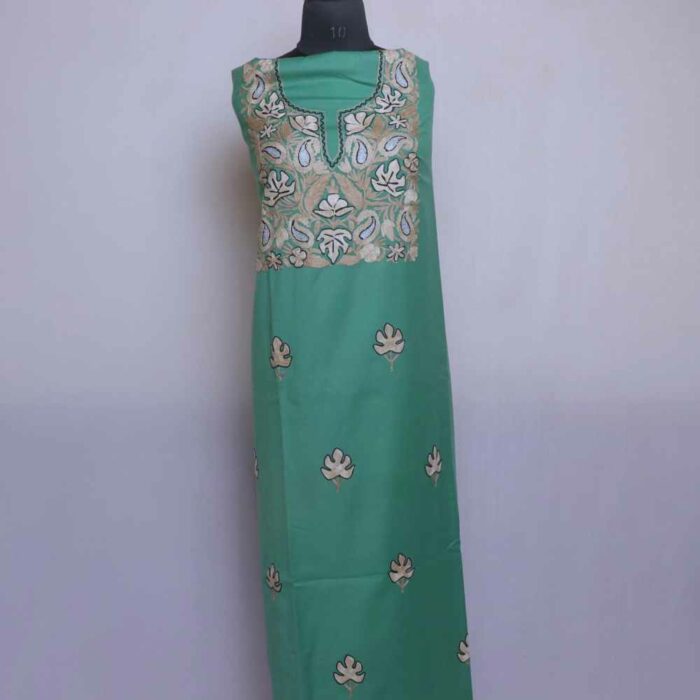 Green Chinar All over booti Kashmiri Suit With Aari Embroidery for Winter - Image 2