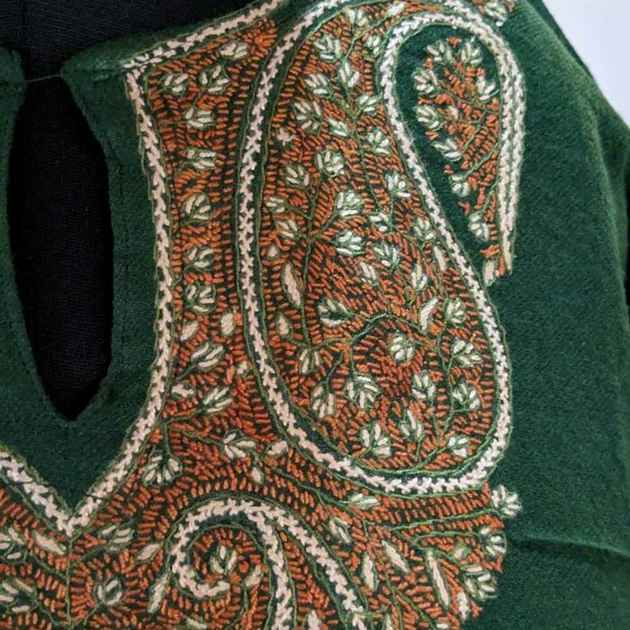 Green Pure Wool Kashmiri Sozni Handwork Pheran (L38) - Image 3