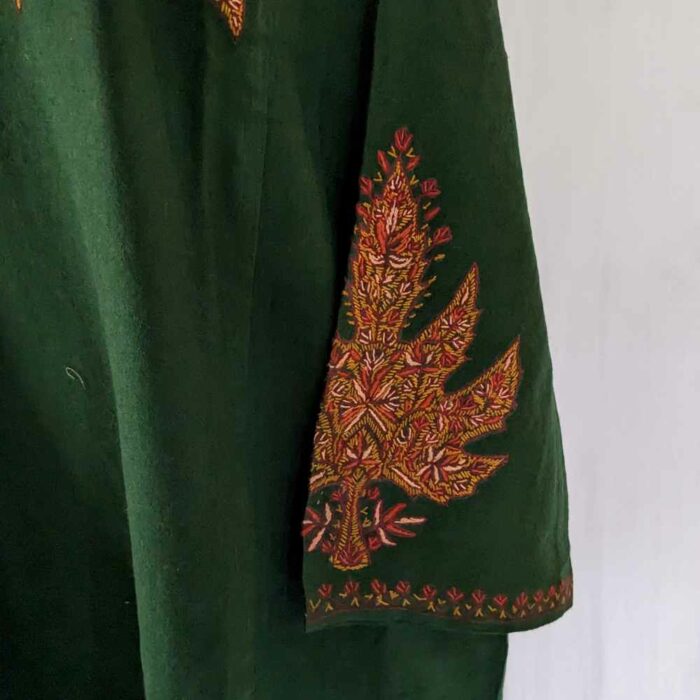 Green Chinari Pure Wool Kashmiri Sozni Handwork Designer Pheran - Image 3