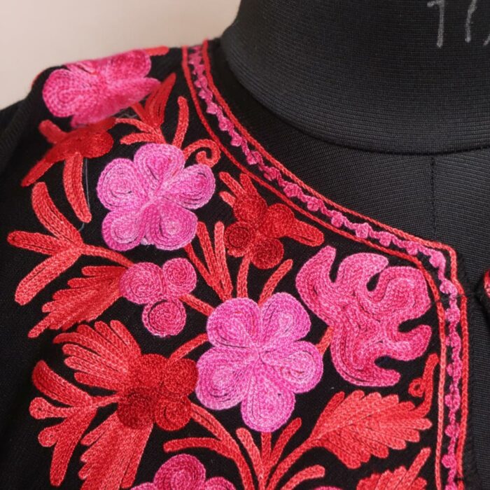 Black Chinari Posh Kashmiri Pheran with Aari Embroidery - Image 3