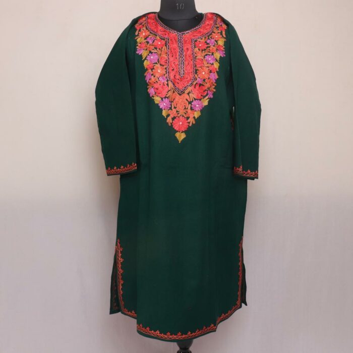 Sabz Maheen Pheran with Aari Embroidery