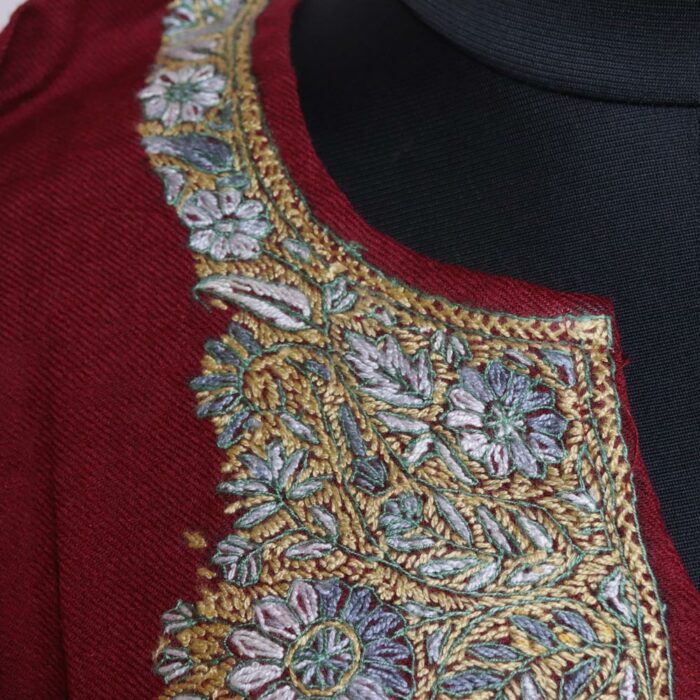 Maroon Pure Wool Kashmiri Sozni Handwork Pheran - Image 3