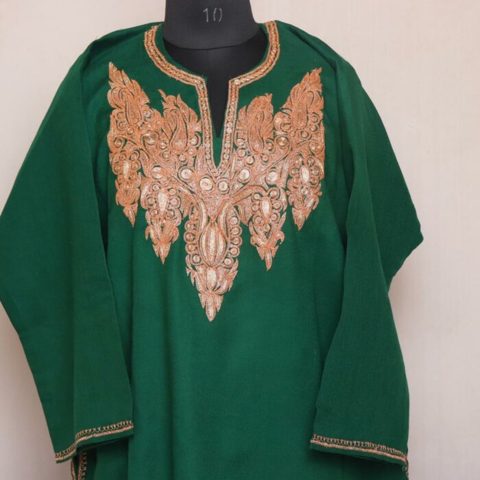 Dark Green Pure Wool Kashmiri Pheran With Tilla Naal Embroidery - Image 2