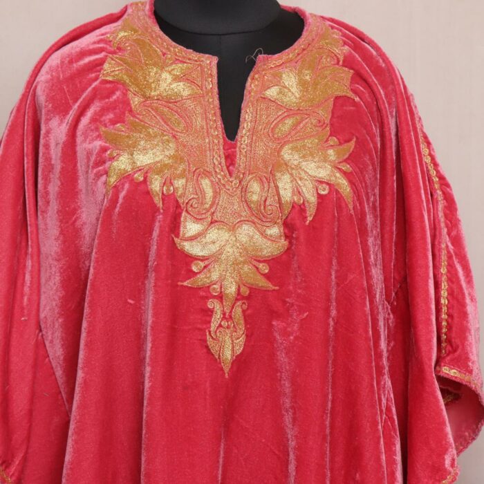 Pink Velvet Kaftan with Tilla - Image 2
