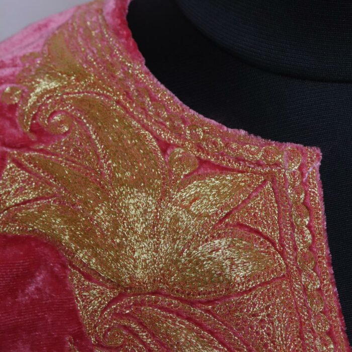 Pink Velvet Kaftan with Tilla - Image 4
