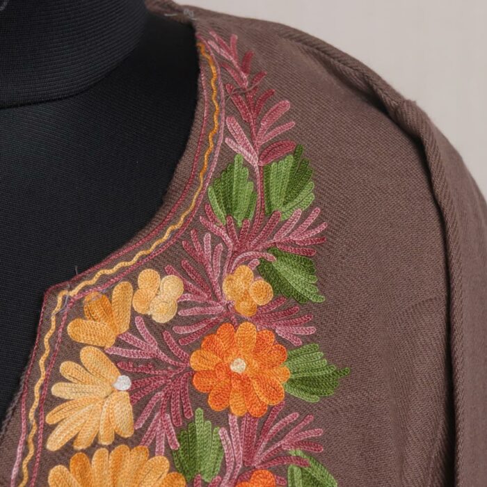 Beige Floral Pheran With Aari Work - Image 3