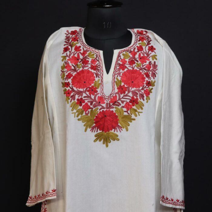 Ivory Bloom: White Kashmiri Pheran with Floral Aari Embroidery - Image 2