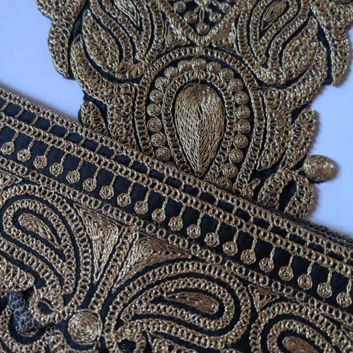 Golden Black Badami Tilla Patch With Border 1.5m - Image 2