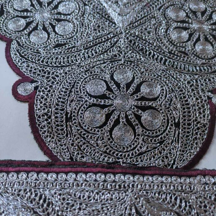 Silver Amara Wine Outline Tilla Patch With Border 3m - Image 2