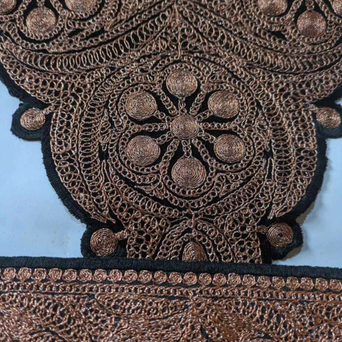 Copper Amara Black Outline Tilla Patch With Border 3m - Image 2