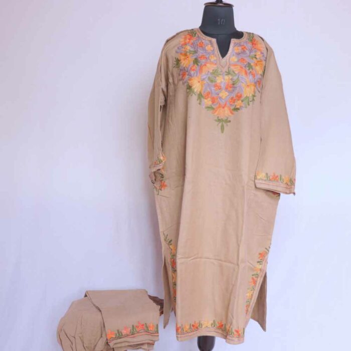 Shaheen Cashmilon Kashmiri Phiran Co-ord Set