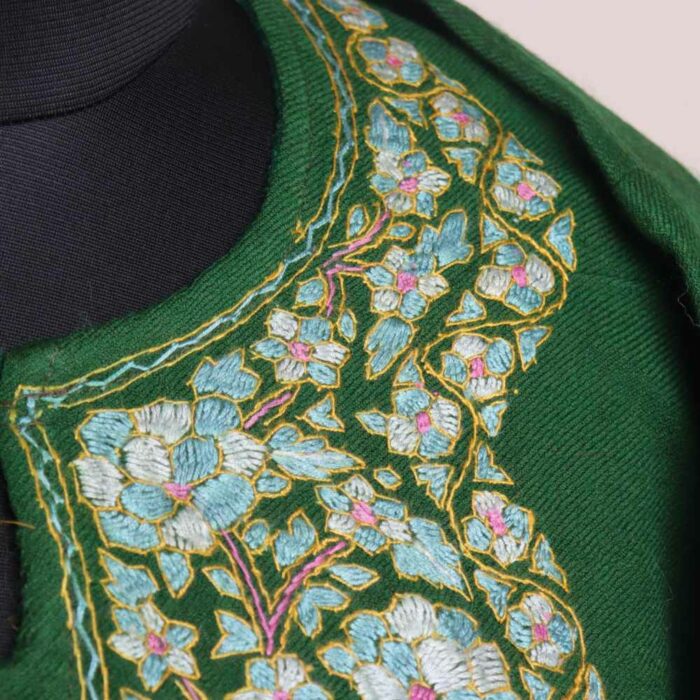 Green Gulabi Pure Wool Kashmiri Sozni Paper Mache Designer Pheran - Image 3