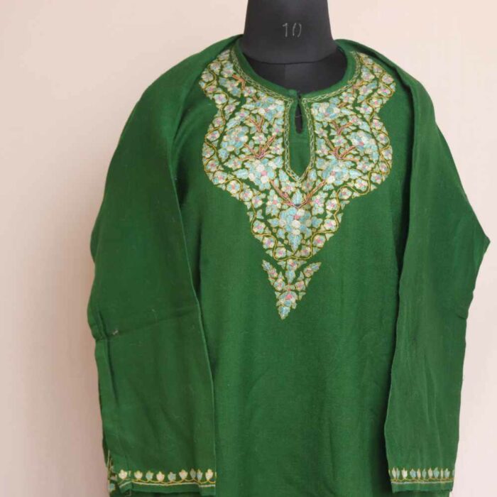 Green Gulabi Pure Wool Kashmiri Sozni Paper Mache Designer Pheran - Image 2