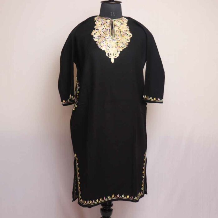 Nousheen Black Kashmiri Girls Short Pheran With Aari Embroidery (L40)