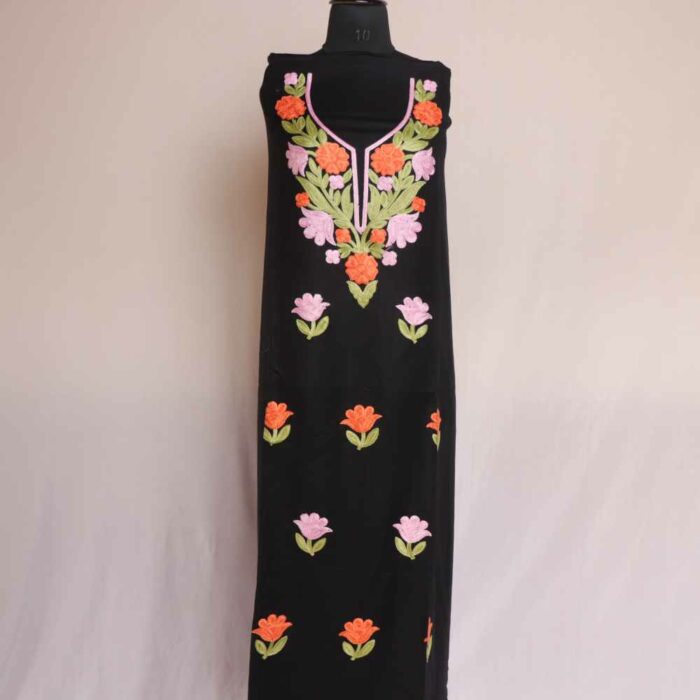 Black Aftabi Balgarden Woolen Kashmiri Suit With Aari Work - Image 3