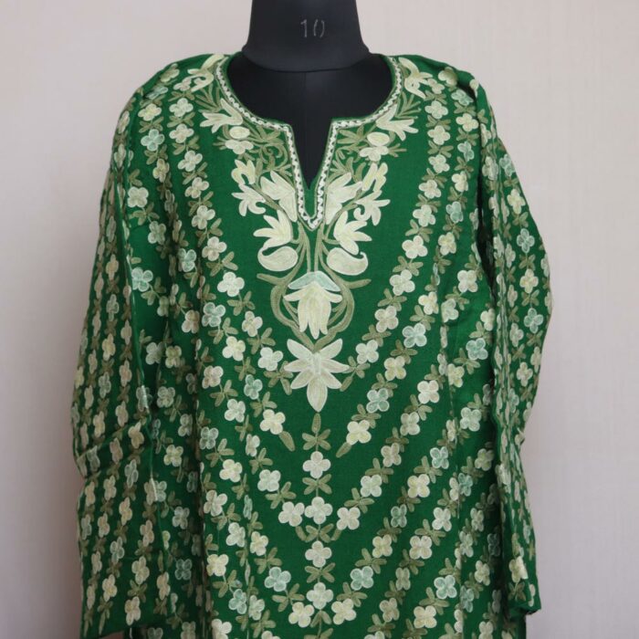 Green Ghazala Pure Wool Jal All Over Aari Kashmiri Pheran - Image 2