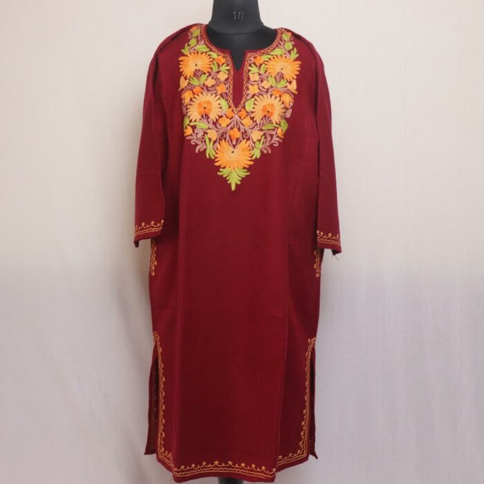 Crimson Bloom Delight: Maroon Winter Kashmiri Pheran with Sunflower Aari Embroidery