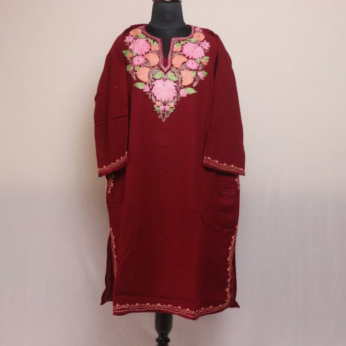 Crimson Rose Tapestry: Maroon Kashmiri Pheran with Pink Floral Aari Embroidery