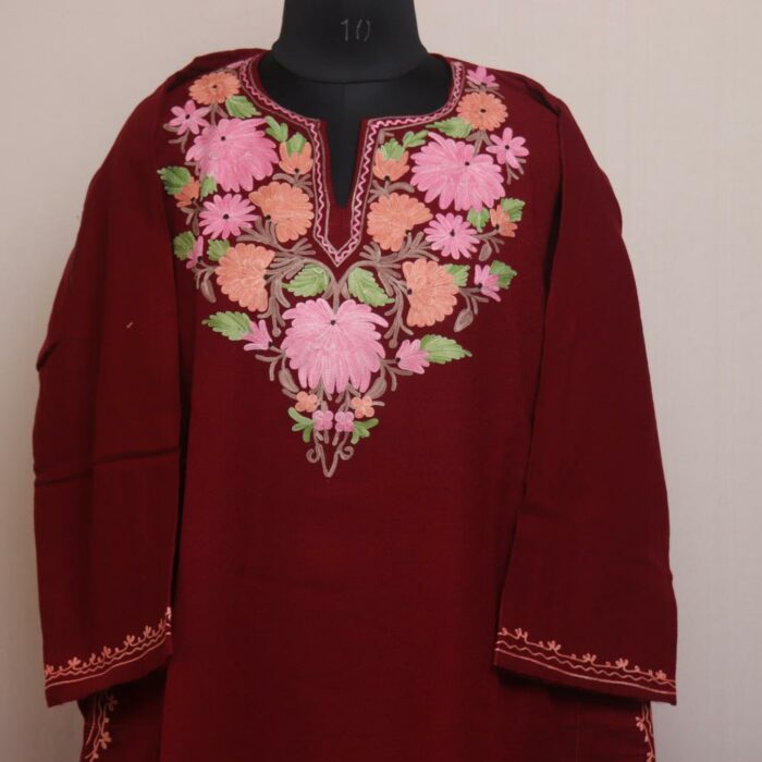 Crimson Rose Tapestry: Maroon Kashmiri Pheran with Pink Floral Aari Embroidery - Image 2