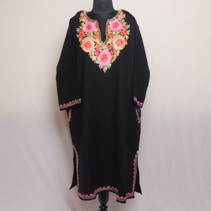 Black Bodhposh Kashmiri Pheran With Aari Work
