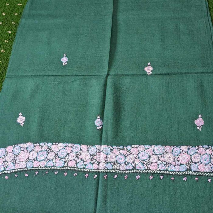 Green Posh Paper Mache Sozni Handwork Stole - Image 3