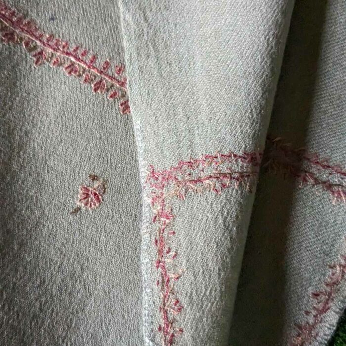 Grey Bootidar Sozni Woolen Muffler - Image 3