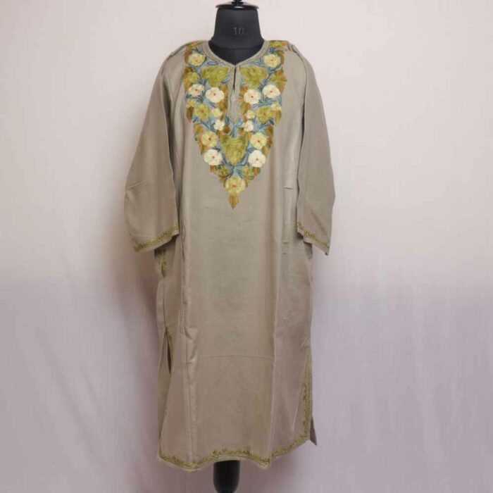 Poshbaagh Kashmiri Pheran With Aari Work