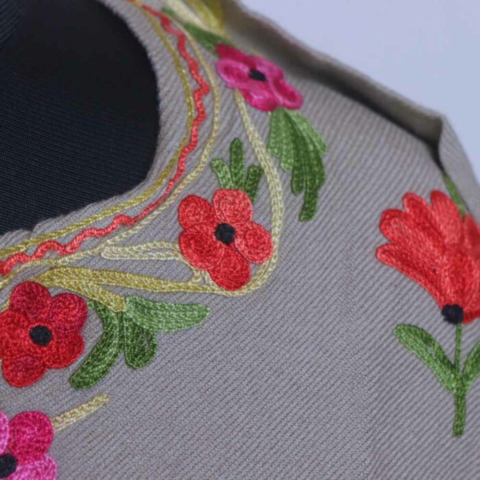 Grey Munawar Kashmiri Girls Kurta With Aari Embroidery (L29) - Image 2
