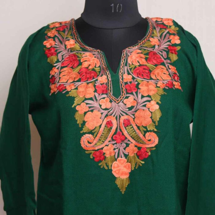 Green Aftaabi Wasiya Chinar Badaami Winter Kurta with Ari Embroidery - Image 3