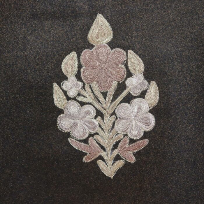 Olive Green Tweed Aari Zari Kashmiri Pheran - Image 4