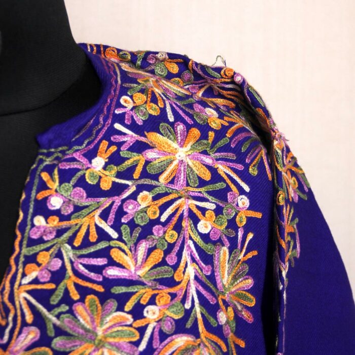 Blue Narmeen Kashmiri Pheran With Front Back Aari Embroidery - Image 3